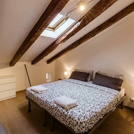 Διαμέρισμα Attic At The Park